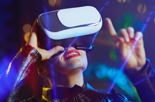 VR Headset Woman iStock CentralITAlliance